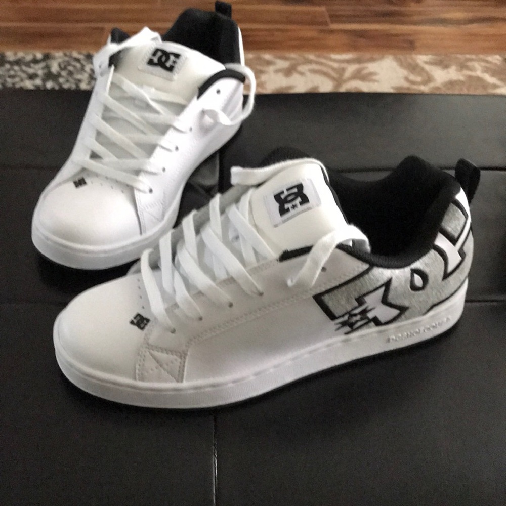 BRand new DC shoes